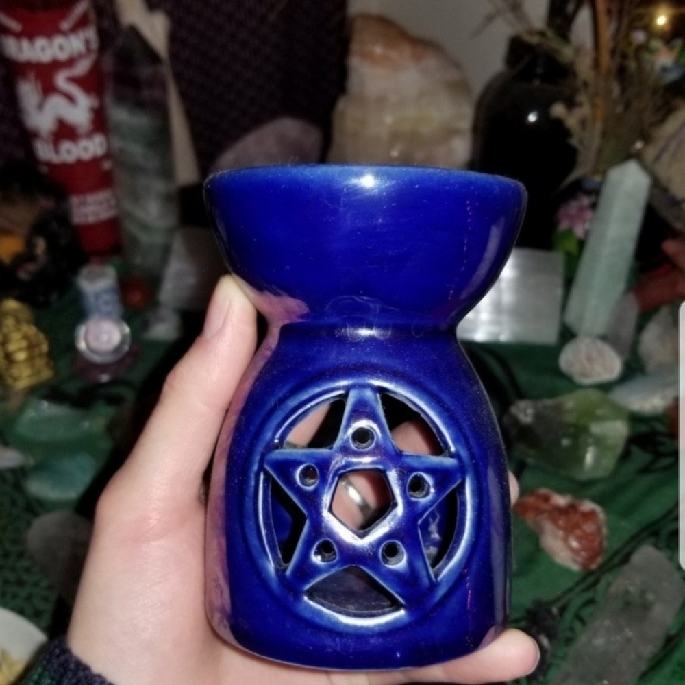 Penticle essential oil burner